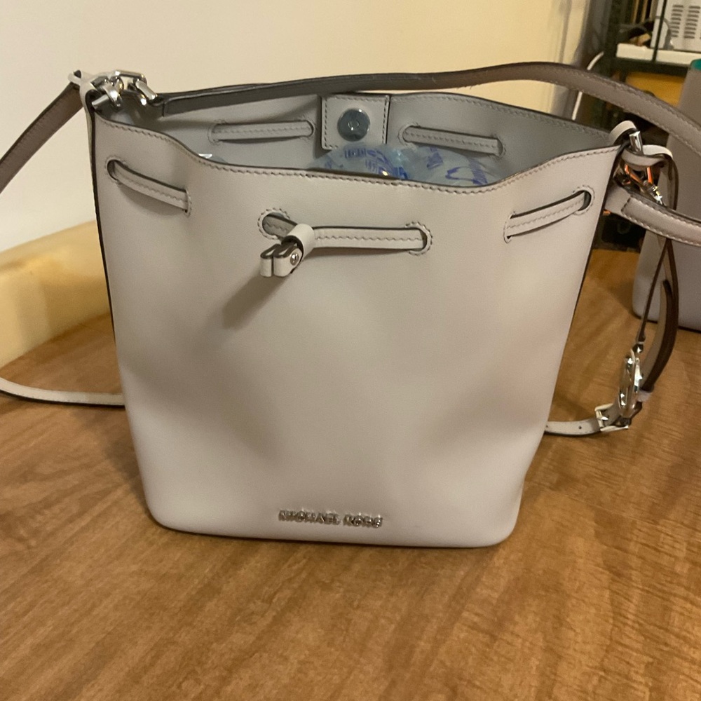 Gray Michael Kors bucket purse
